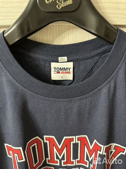 Tommy hilfiger футболка новая из США