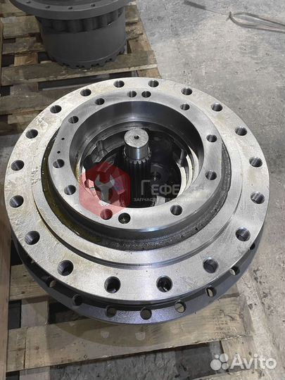 Бортовой редуктор Hyundai R330LC-9SH 39Q8-42100