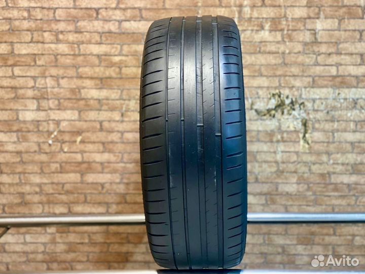 Michelin Pilot Sport 4 235/45 R18