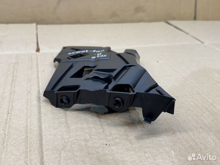 31425162, 31425164 Крепление бампера переднего пра