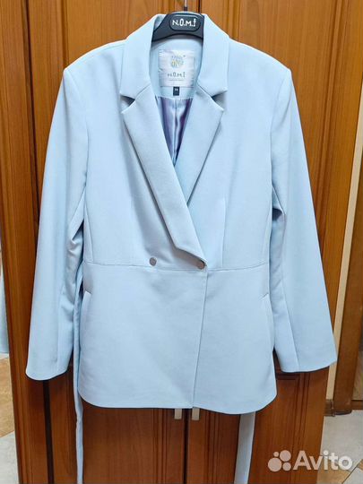 Дизайнерский костюм nomi