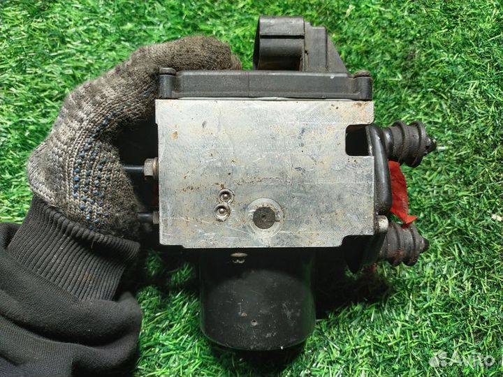 Блок ABS Volkswagen Passat