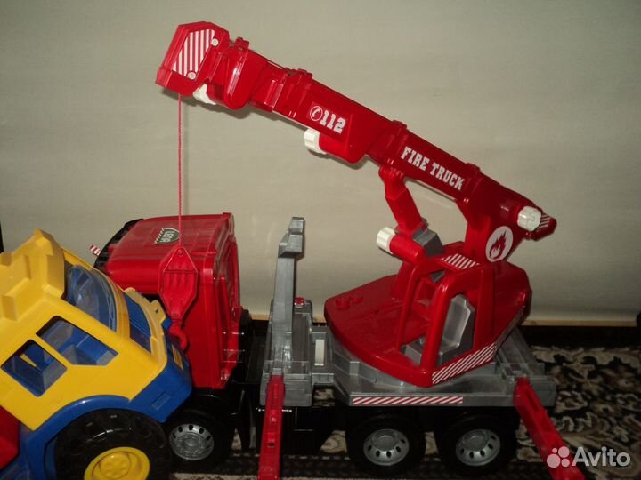 Развивающая игрушка автомобильный кран