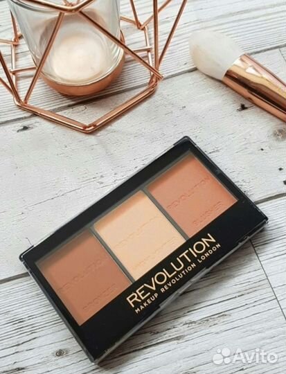 Палетка для лица revolution