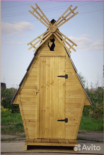 Дачный туалет с дельфином гчу 241