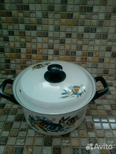 Кастрюля новая эмал.3л СССР посуда