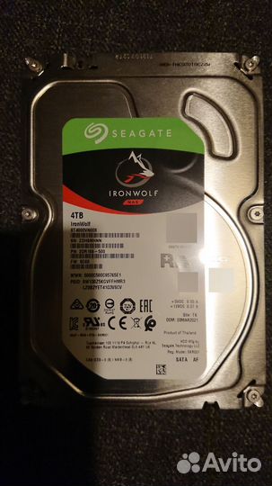 4 тб Жесткий диск Seagate IronWolf (st4000vn008)