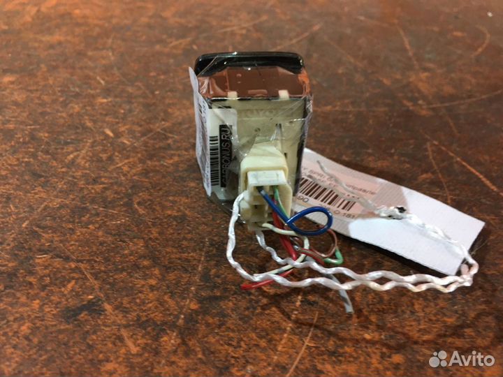 Блок упр-я зеркалами Toyota Sprinter wagon EE104G