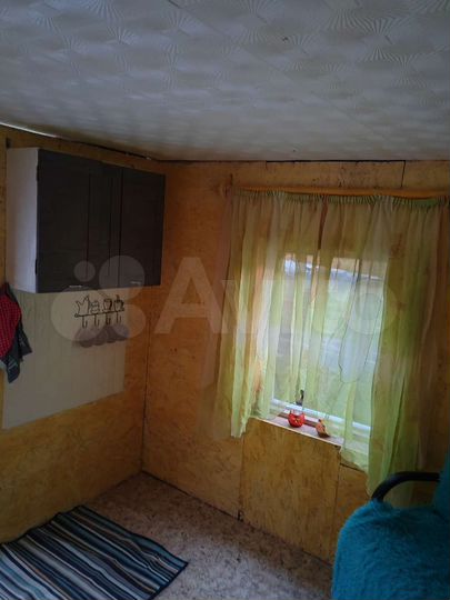 Дача 10 м² на участке 6 сот.