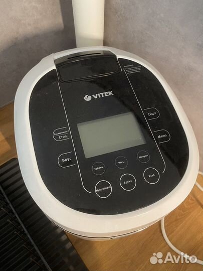 Мультиварка vitek VT-4205 BW
