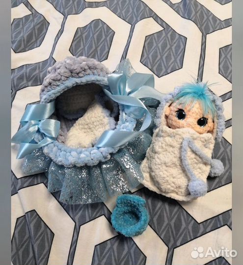 Пупс в люльке плюшевый