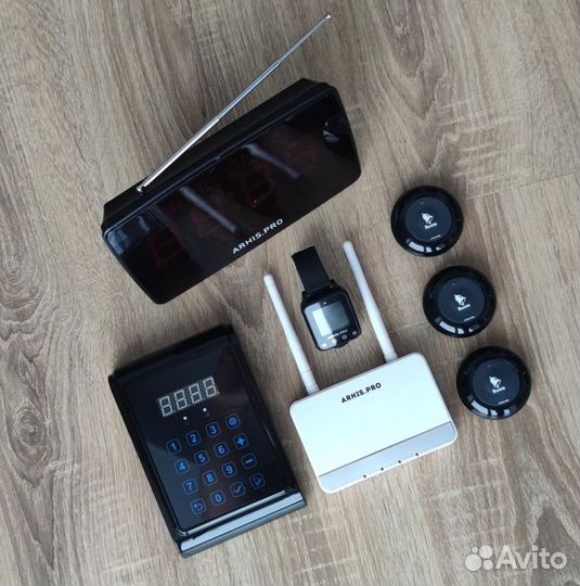 Кнопка вызова официанта,часы, табло, пульт, репите