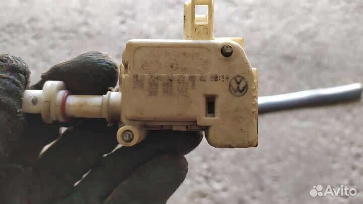 Активатор крышки бензобака Пассат б5+