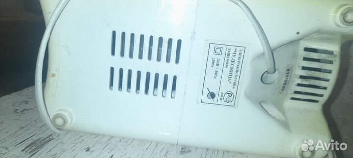 Мясорубка электрическая