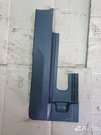 Накладка кузов внутри правая Cadillac Escalade 5