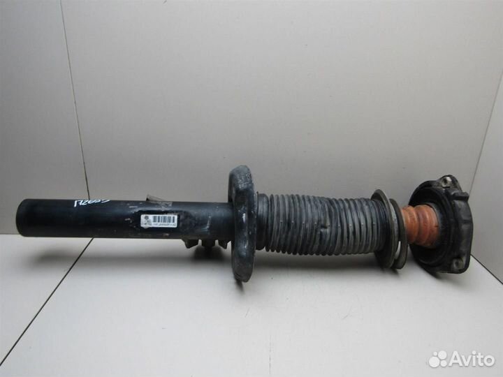 Амортизатор передний Skoda Octavia (A5 1Z) 2004