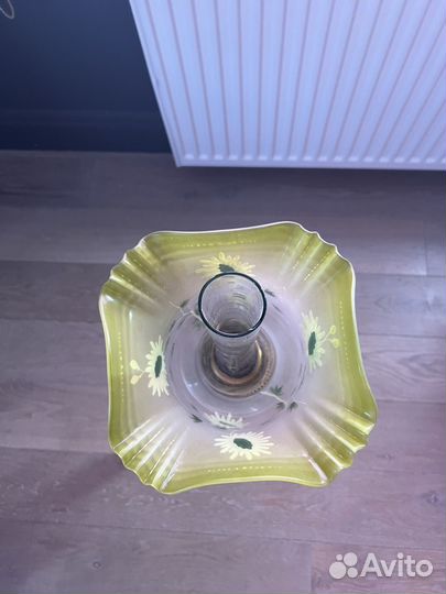 Старинная керосиновая лампа