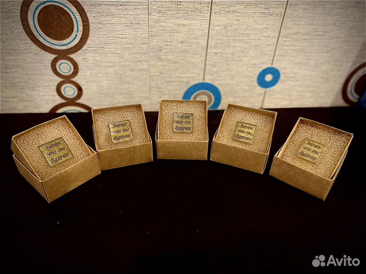 Значек дурачек-прикол подарок