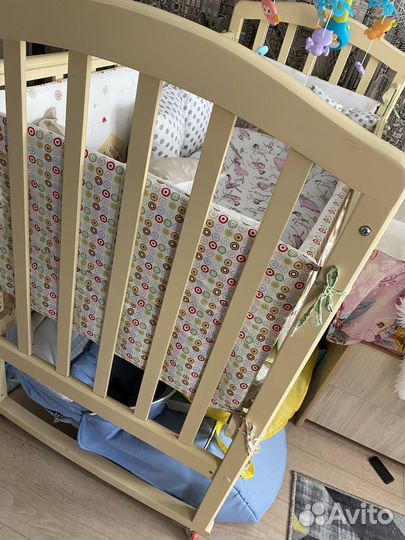 Детская кроватка