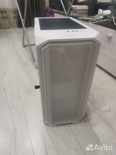 Игровой корпус для пк белый