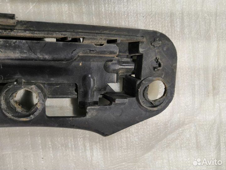 Крепление бампера Volkswagen Touran 1 2004