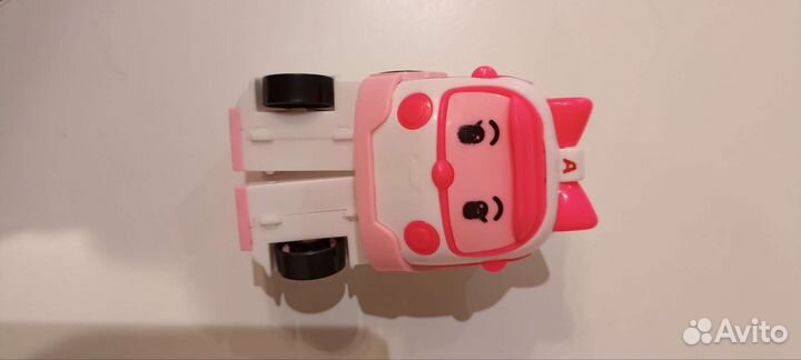 Игрушки (мягкие, музыкальные, и тд)