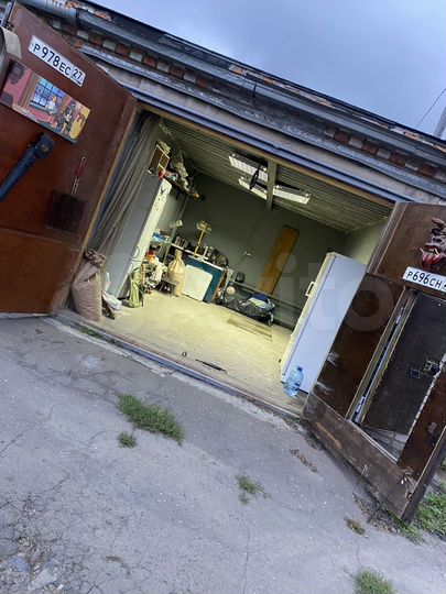 Гараж, > 30 м²