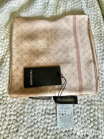 Trussardi шелковый платок, оригинал