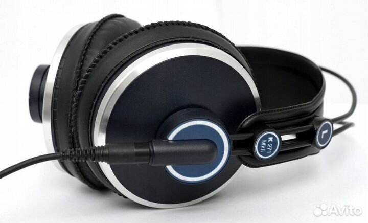 AKG K271 mkii - закрытые студийные наушники
