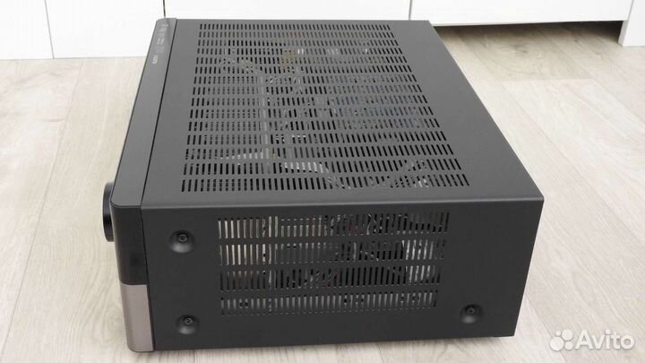 Av ресивер- усилитель,7.1 Harman Kardon.7.1