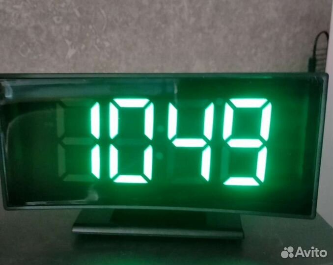 Часы электронные настольные