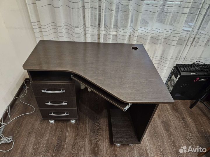 Компьютерный стол угловой цвет венге