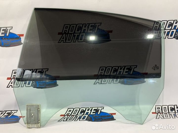 Стекло двери задней левой Volkswagen Passat CC