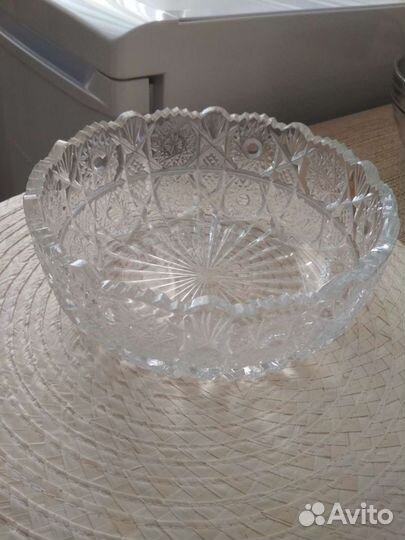 Хрустальная ваза