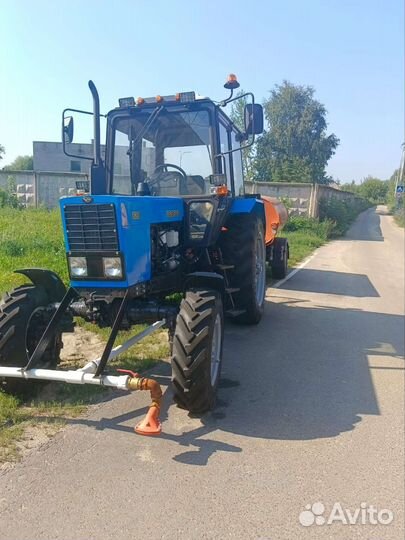 Мтз 82.1 2023 г с бочкой опм-3,5 с системой полива