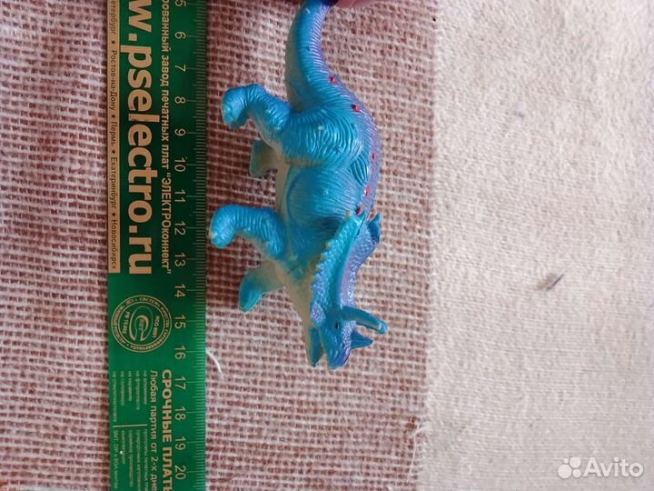 Игрушки динозавры