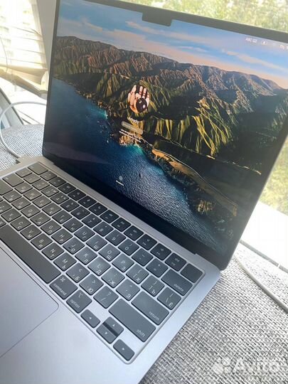 Apple macbook air 13 2022 m2