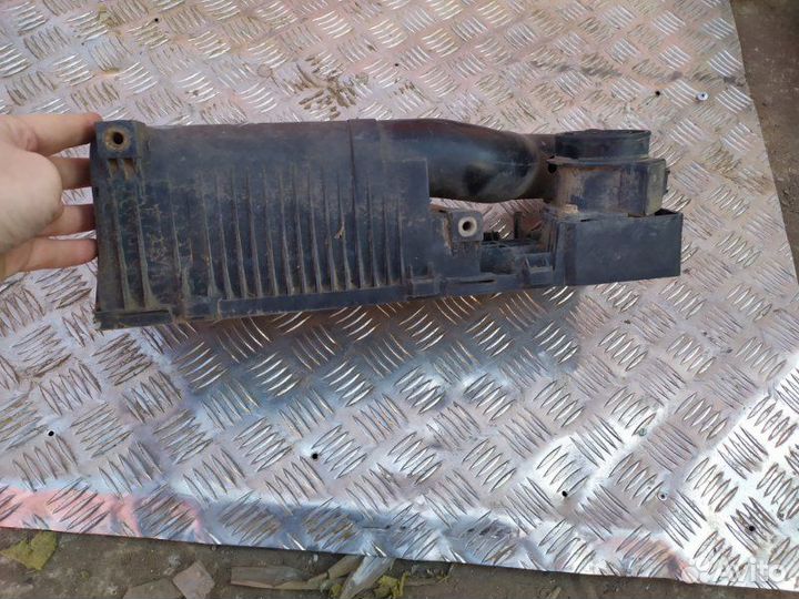 Крышка корпуса воздушного фильтра Kia Rio 3 QB