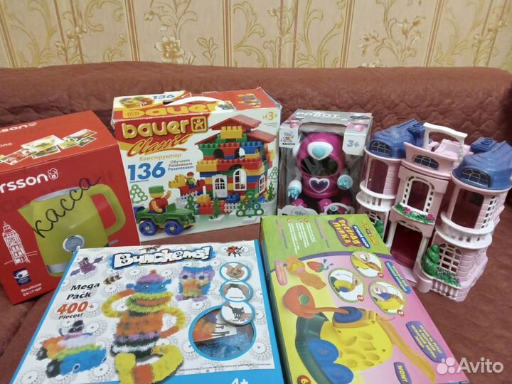 Игровые наборы / Танцующий робот