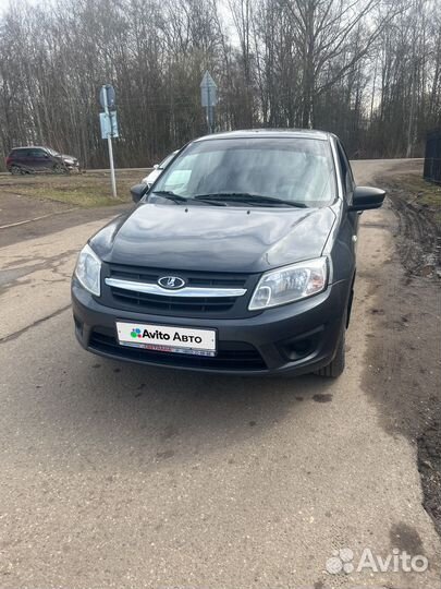 LADA Granta 1.6 МТ, 2017, 100 000 км