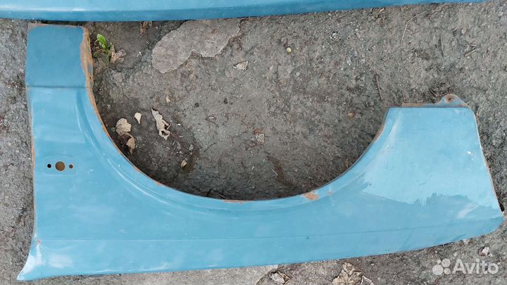 Крыло москвич 2141