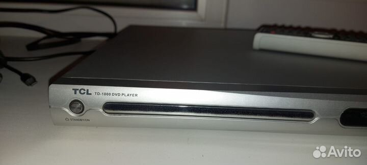 DVD плеер Vitek и TCL с пультами