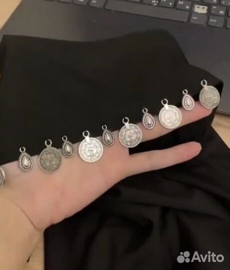 Бонька / подхиджабник / тика с монетами