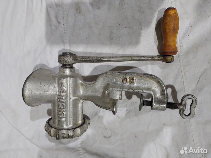 Мясорубка ручная СССР чугунная