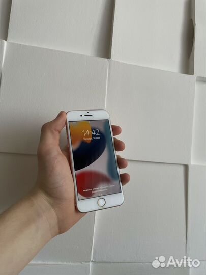 iPhone 7, 32 ГБ