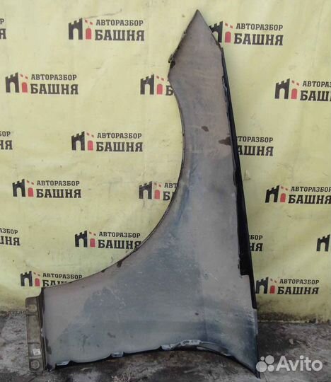 Mercedes W207 Крыло переднее правое дефект