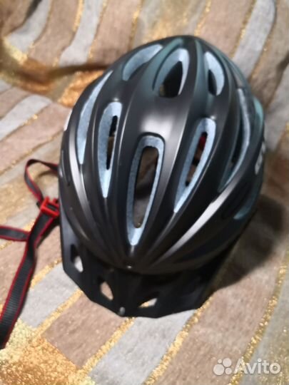 Велошлем взрослый