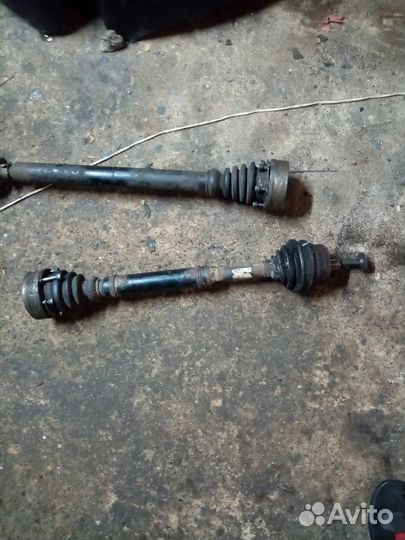 Полуось лев, правая audi a4 b5