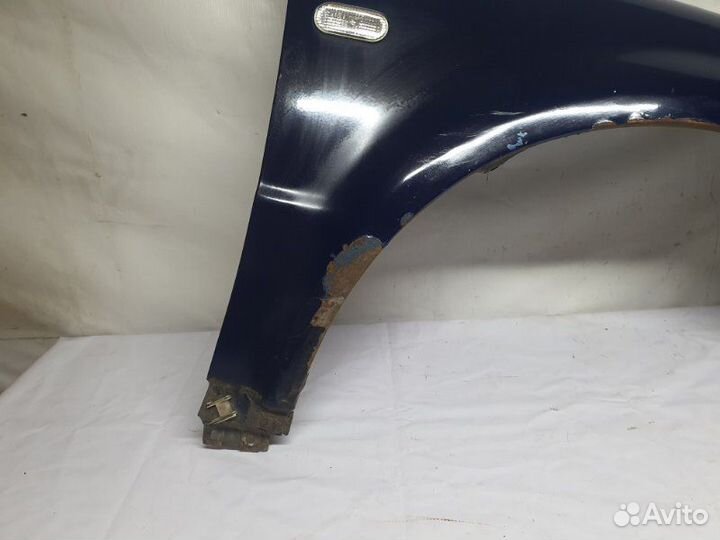 Крыло переднее правое Volkswagen Passat B5