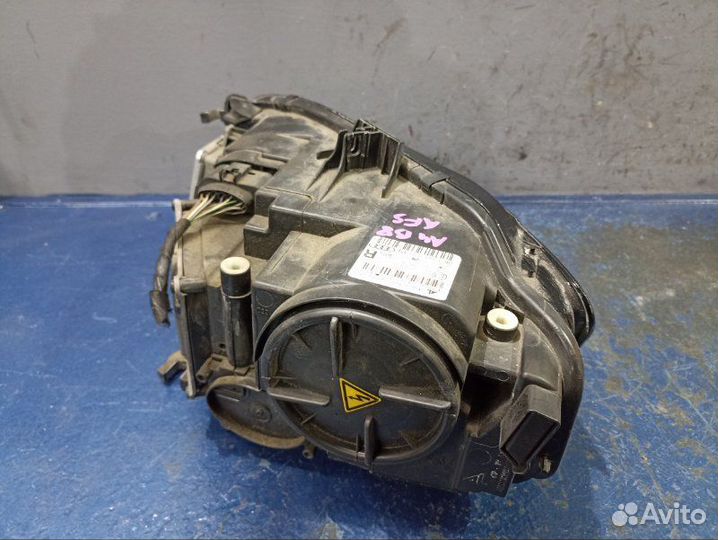 Фара ксенон правая Audi A4 B8